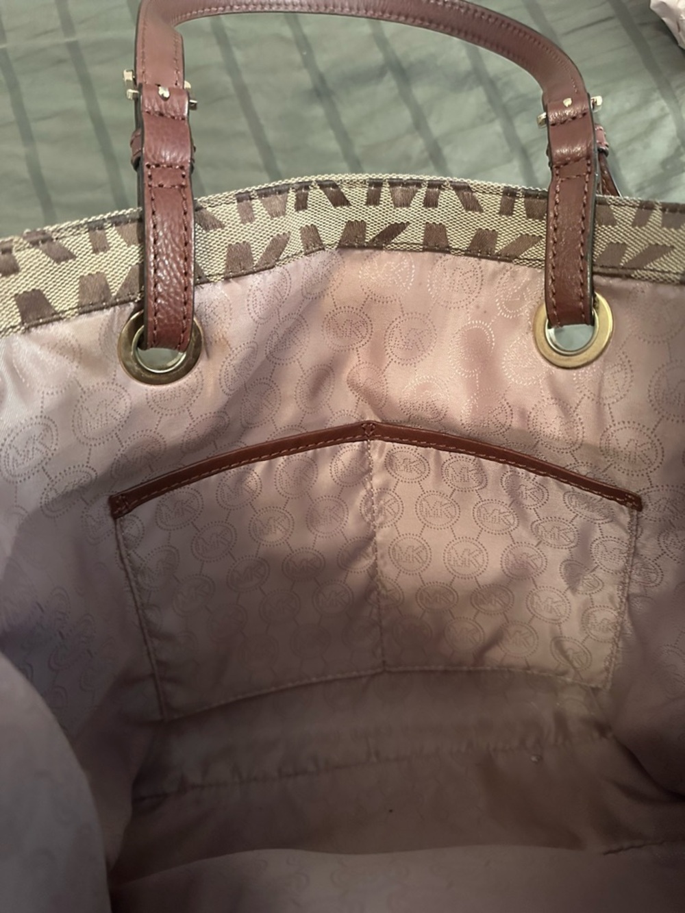 Michael Kors Brown Logo MK Signature Purse - Picture 6 of 6
